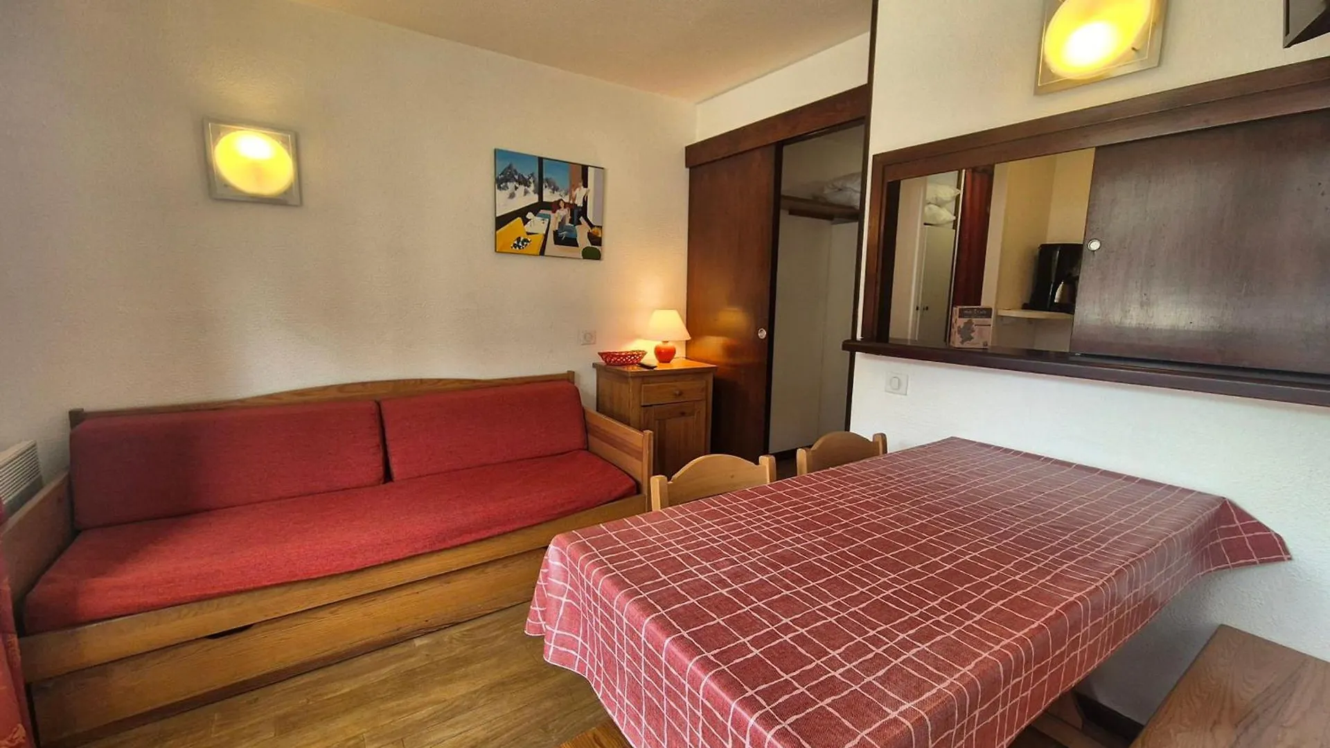 Appartement Au Pied Des Pistes A Tignes - Balcon, Parking, Ski, Et Activites Incluses - Fr-1-502-409 0*,  France